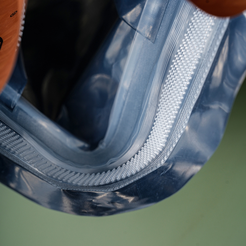 Flexible packaging sealing and pouch detail close-up